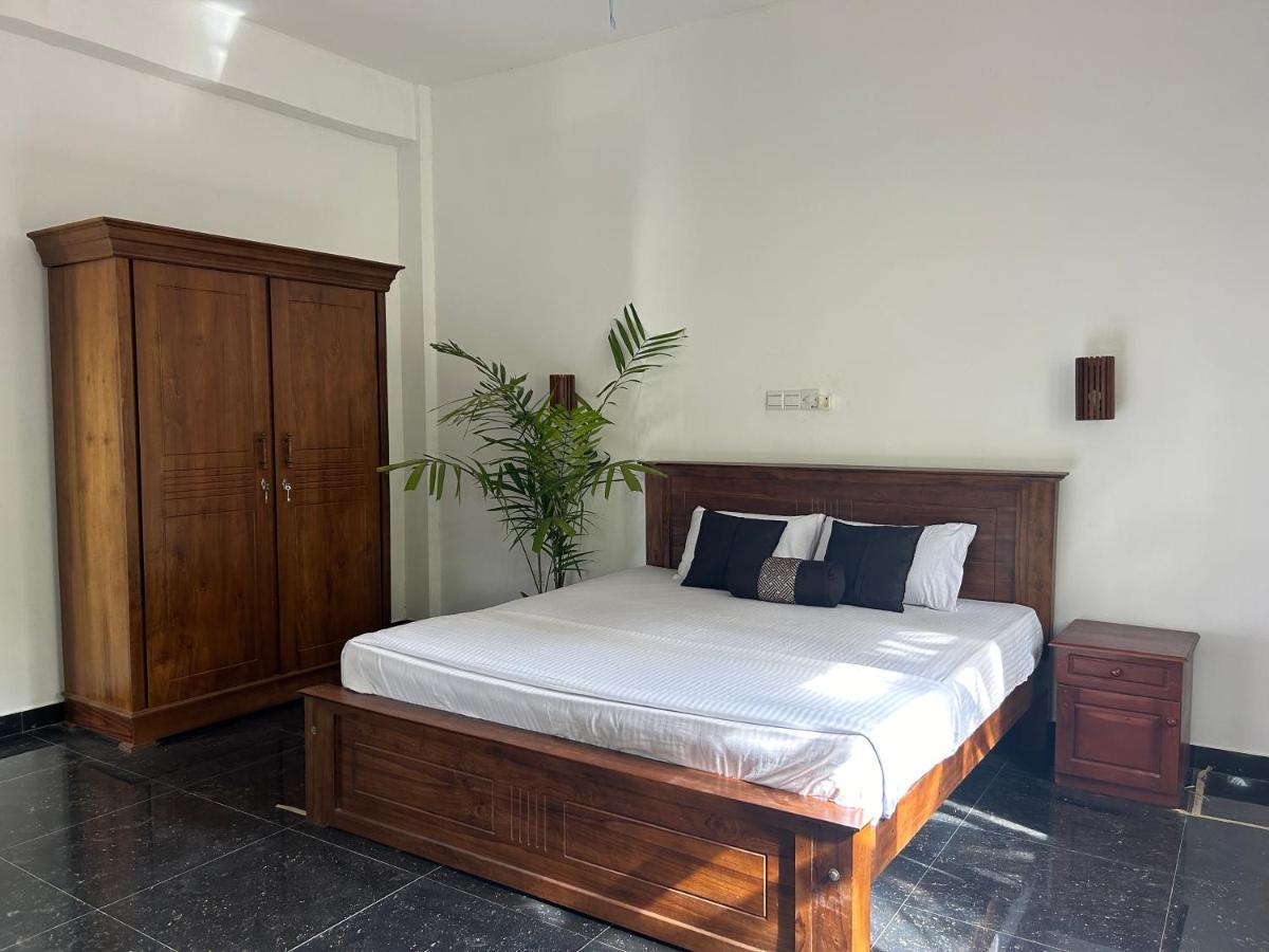 Why Not Mansion Hostel Habaraduwa Exterior photo